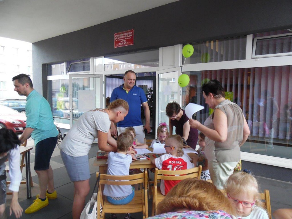 Książka z półkartkami jest OK!