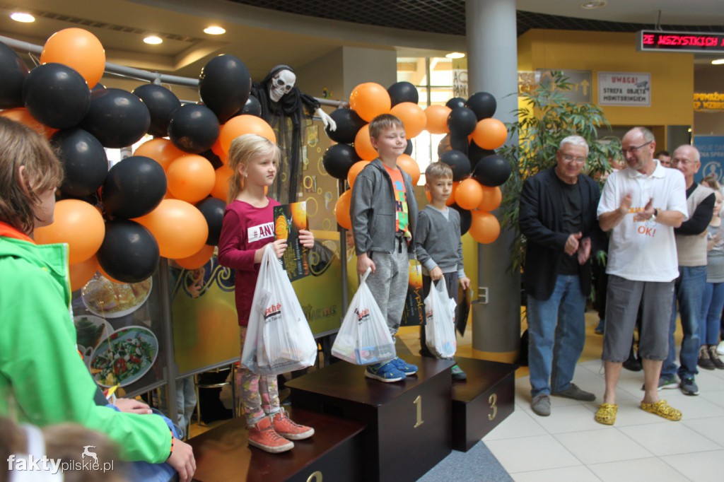 Halloween na basenie