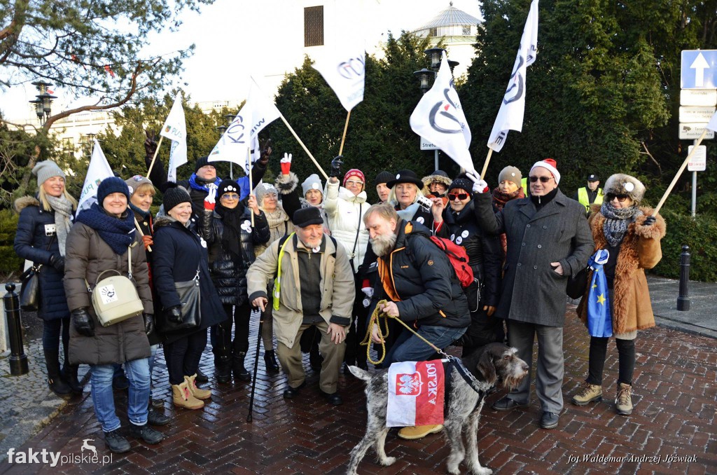 Manifestacja KOD w Warszawie