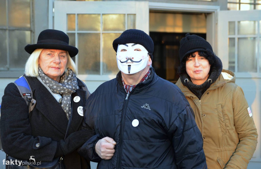 Manifestacja KOD w Warszawie