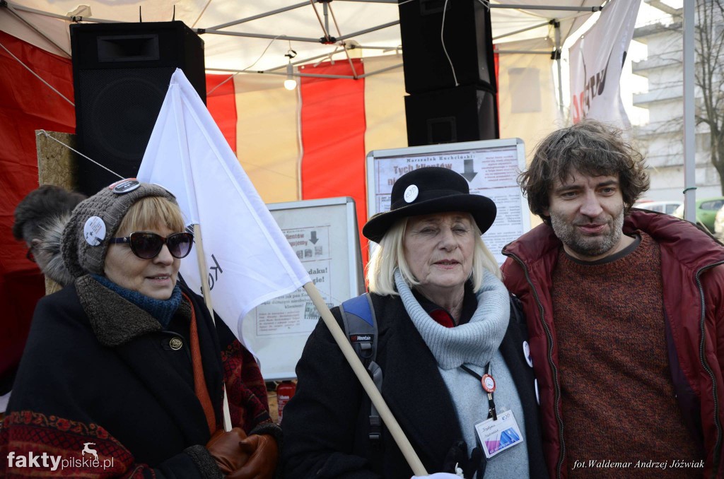 Manifestacja KOD w Warszawie