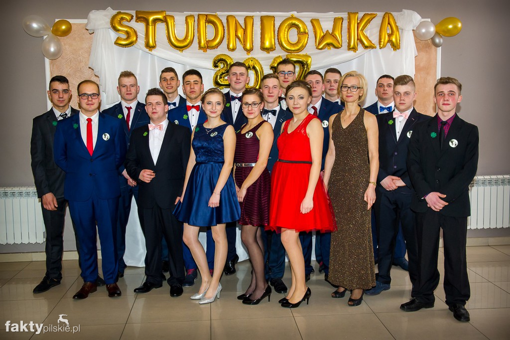 Studniówka w CKZiU w Wyrzysku