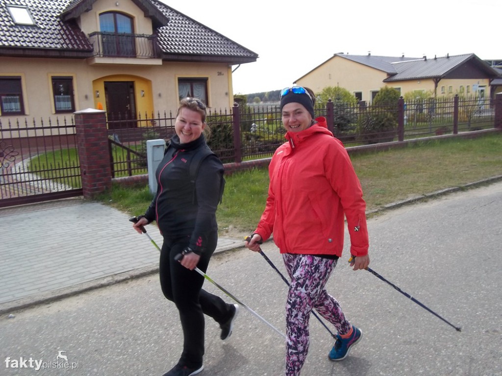 Nordic Walking po leśnych duktach