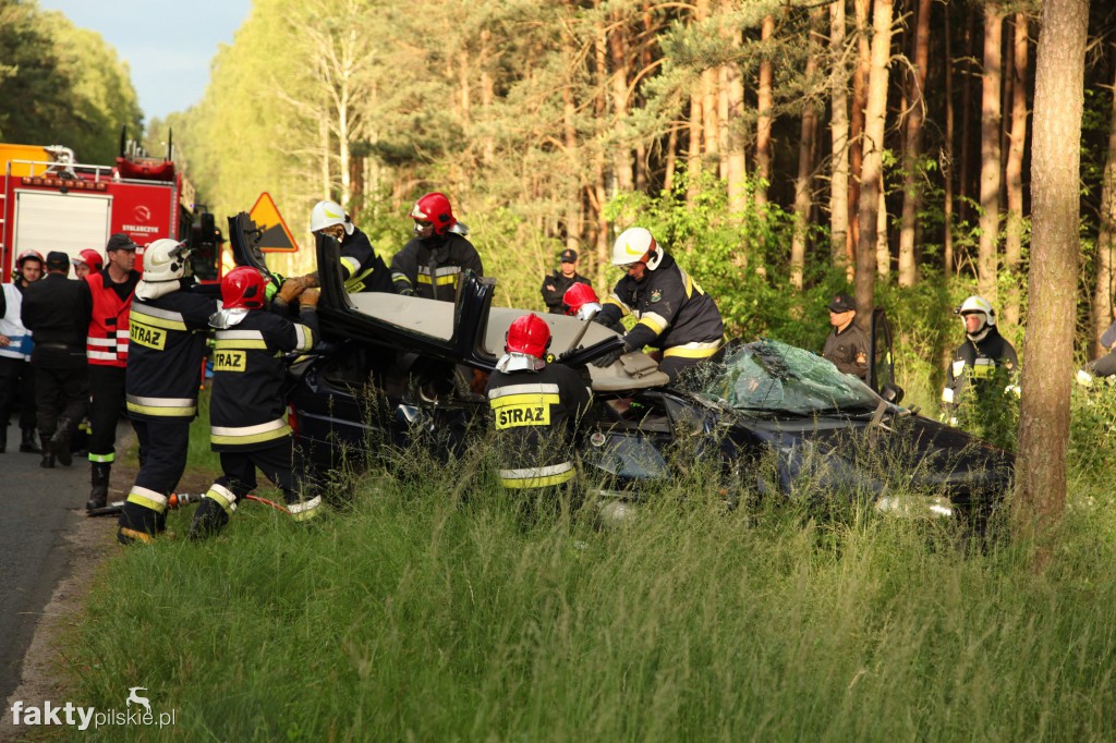 Wypadek - ćwiczenia strażaków