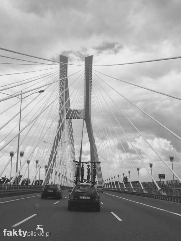 Jednoślad objeżdża zamki Dolnego Śląska