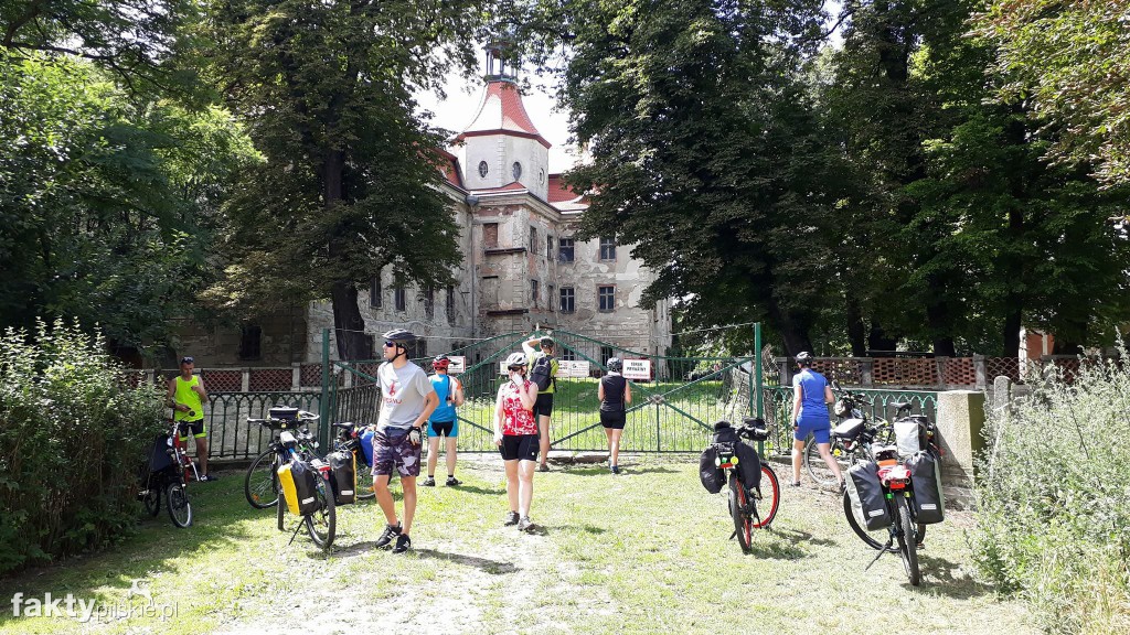 Jednoślad objeżdża zamki Dolnego Śląska