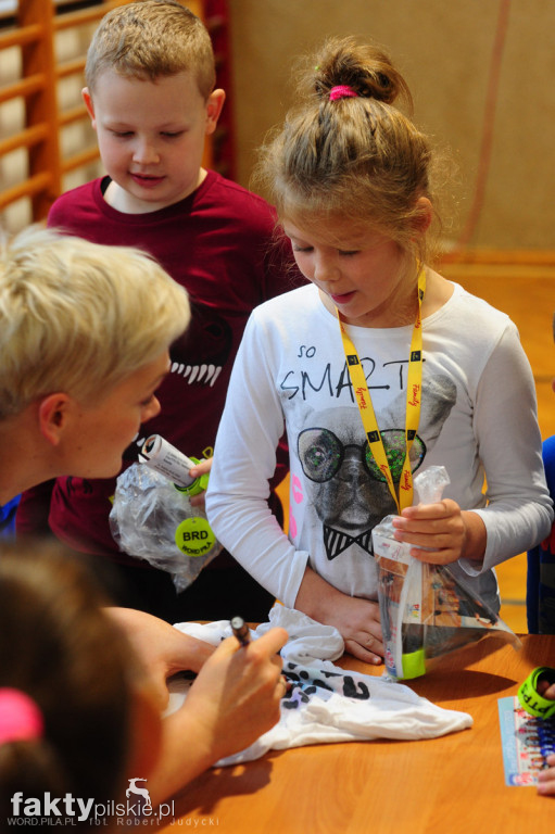 Siatkarki i WORD rozdają odblaski