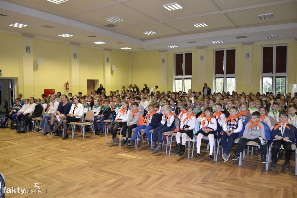 11 Listopada na apelu w szkole w Wyrzysku