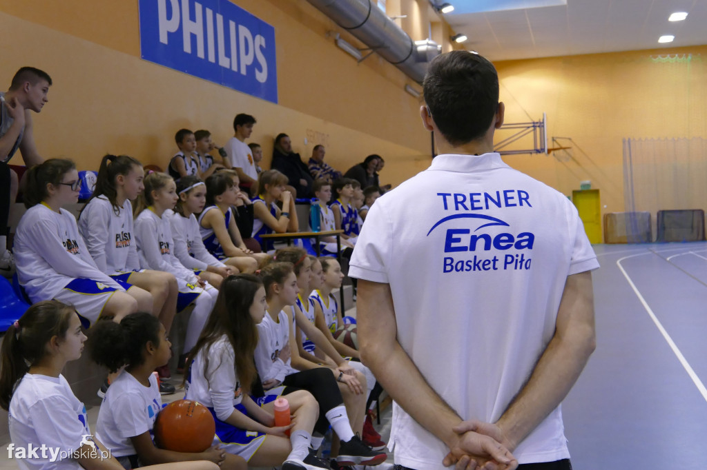 Zajęcia młodzieży Basketu Piła