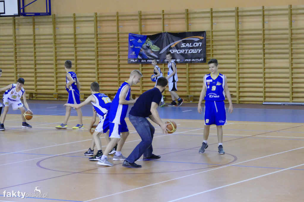 Zajęcia młodzieży Basketu Piła