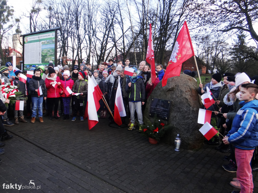 Kwiaty i znicze dla Powstańców Wielkopolskich