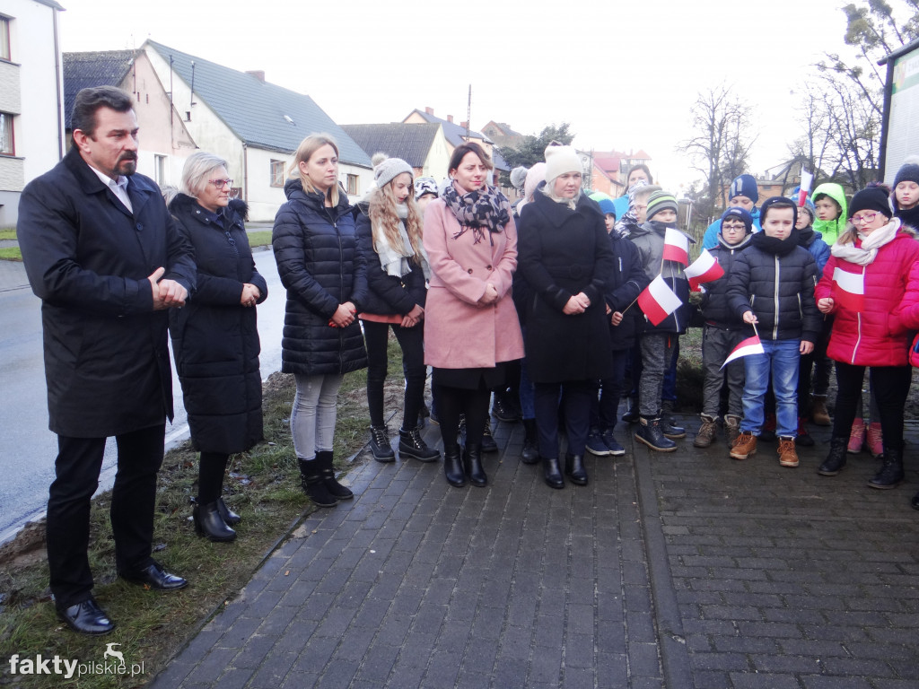 Kwiaty i znicze dla Powstańców Wielkopolskich
