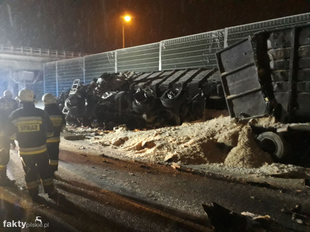 Zderzenie tirów na obwodnicy Wyrzyska