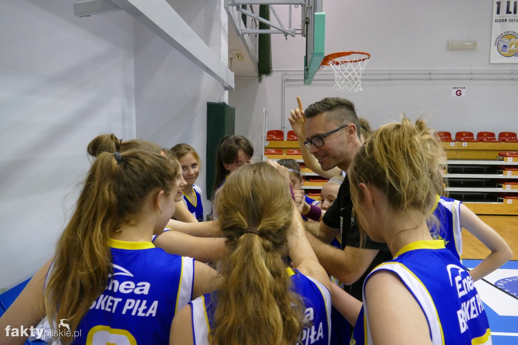 Basket Piła - ćwierćfinały w Kutnie