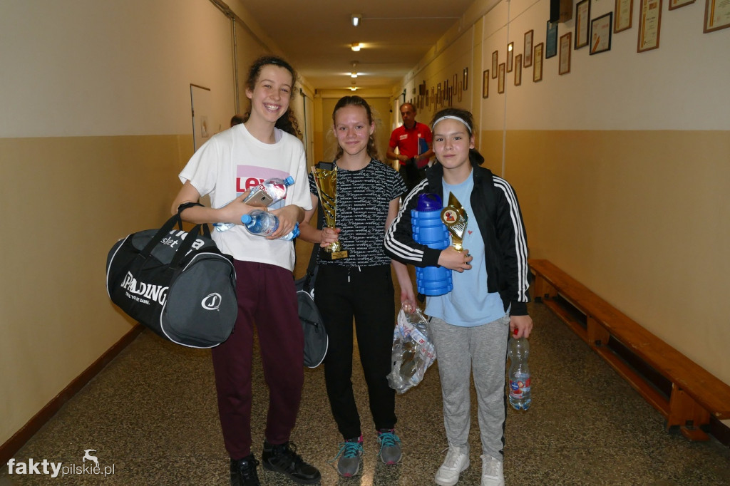 Basket Piła - ćwierćfinały w Kutnie