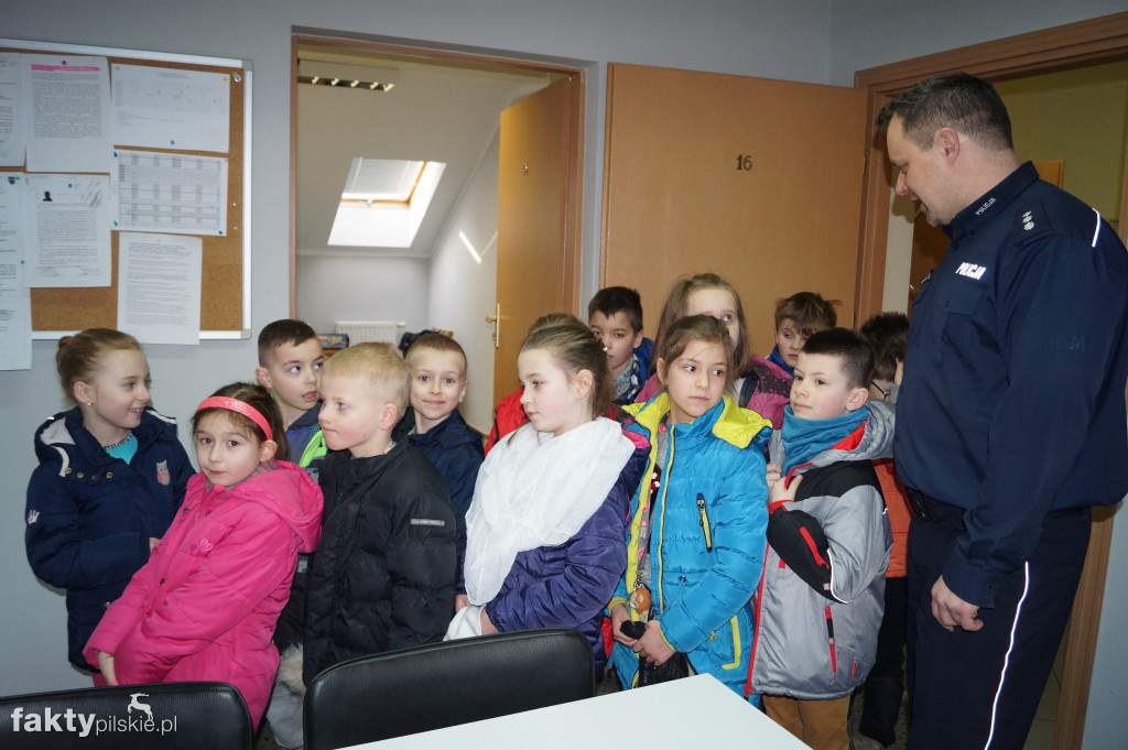 Dzieci na komisaracie w Wyrzysku