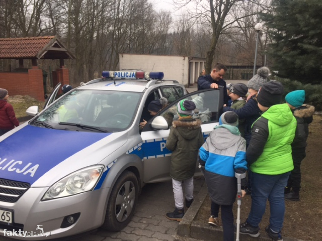 Dzieci na komisaracie w Wyrzysku