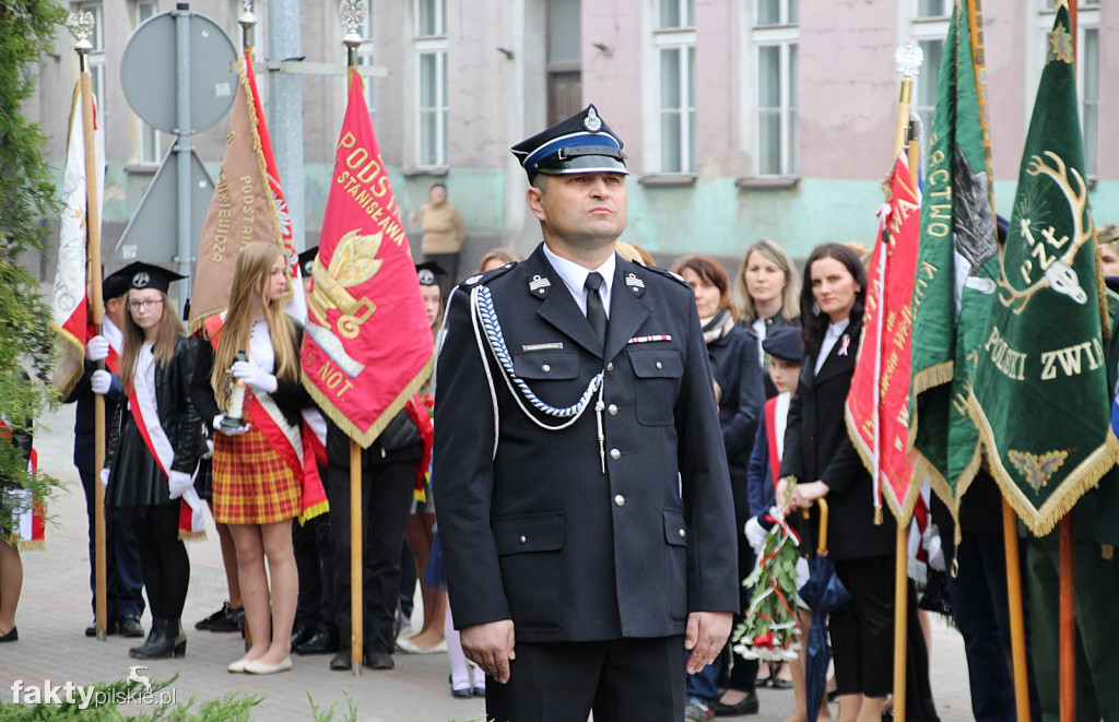Wyrzysk: 50-metrowa biało-czerwona flaga