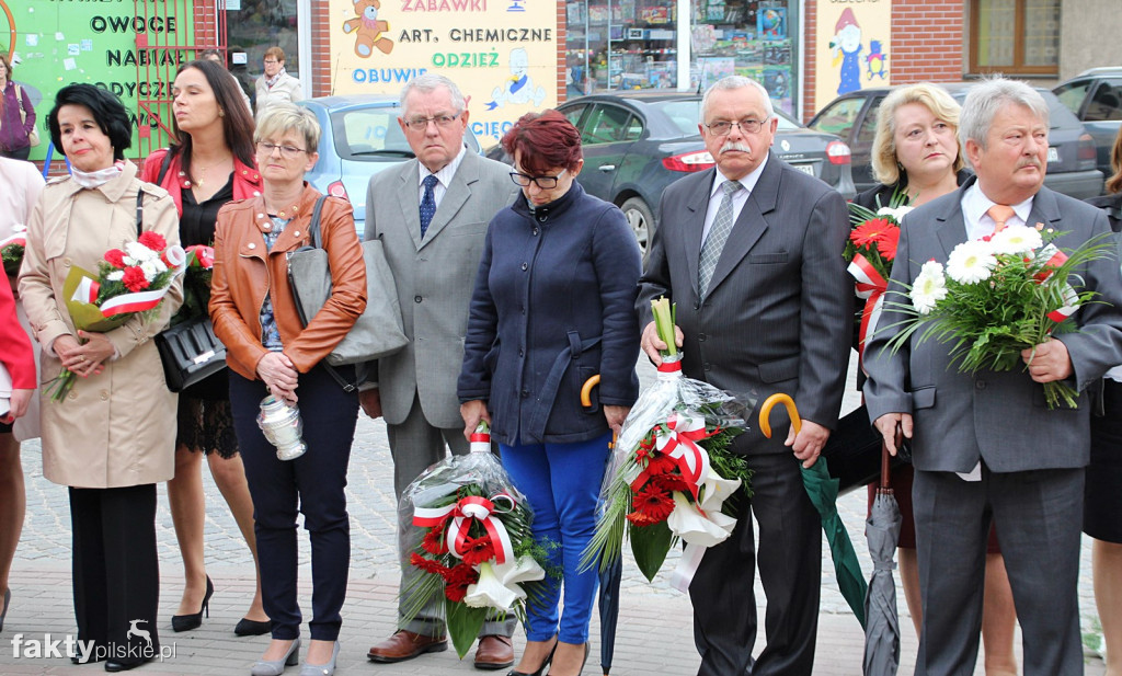 Wyrzysk: 50-metrowa biało-czerwona flaga