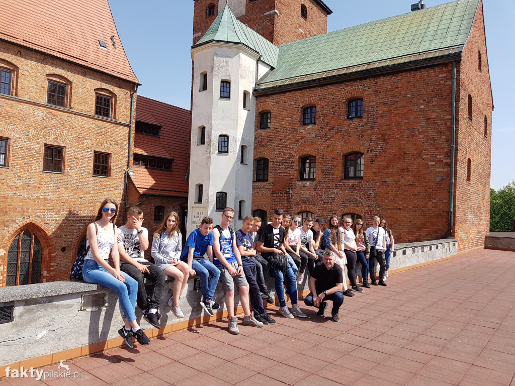 Gimnazjaliści z Wyrzyska w okolic Darłówka