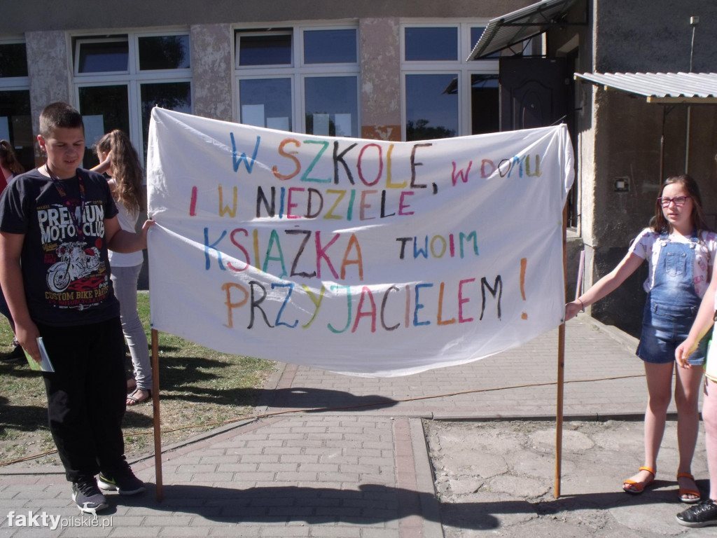 W Falmierowie czytali książki z całą Polską