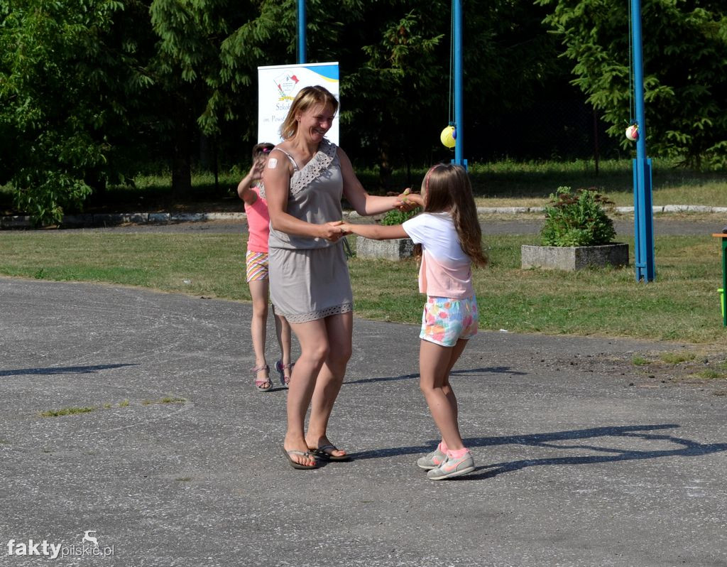 Piknik Rodzinny w szkole w Wyrzysku