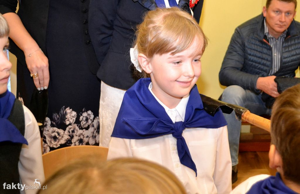 Pasowanie na ucznia w SP w Wyrzysku