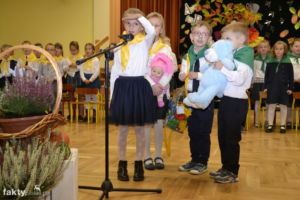 Pasowanie na ucznia w SP w Wyrzysku