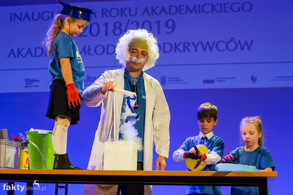 Akademia Młodych Odkrywców