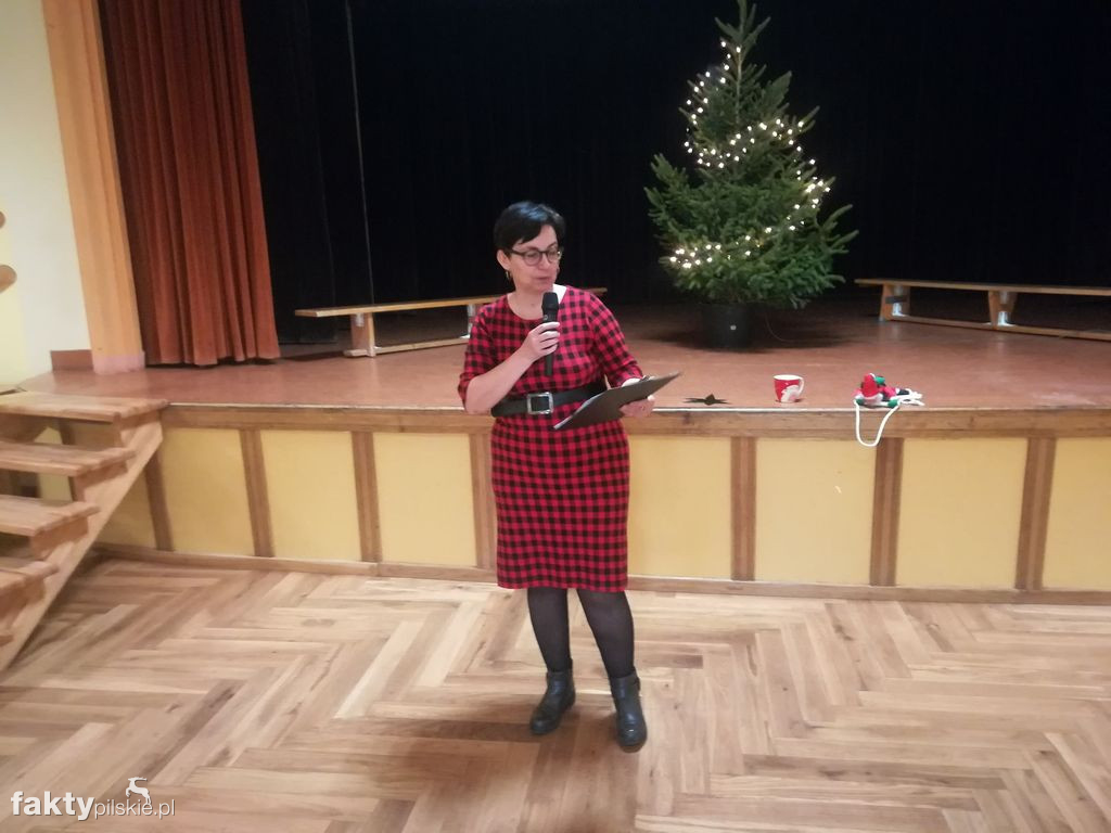 W SP w Wyrzysku ubierali choinkę