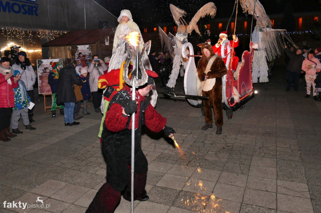 Parada bożonarodzeniowa w Pile