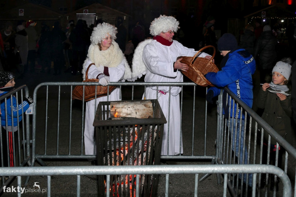 Św. Mikołaj przyjechał limuzyną