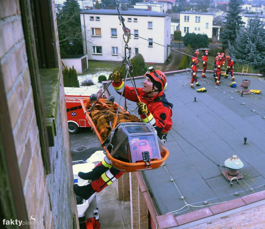 Strażacy ćwiczyli na wysokościach