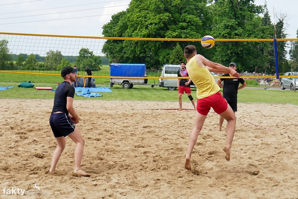 Siatkówka plażowa w Gleśnie