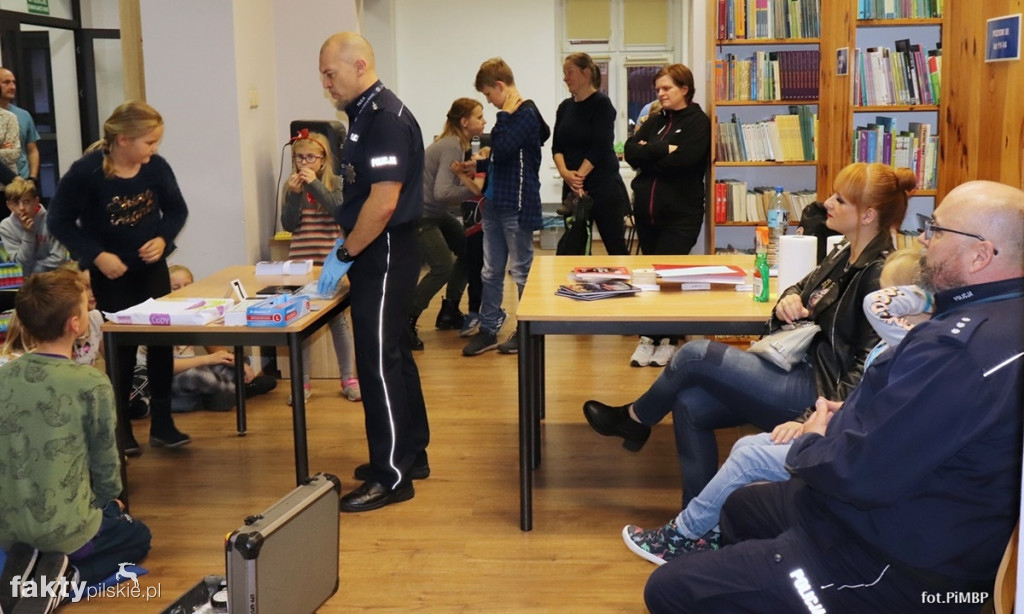 Noc bibliotek, noc detektywów w Pile