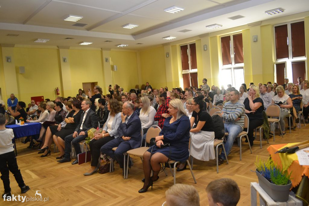 Pasowanie na pierwszoklasistów w Wyrzysku