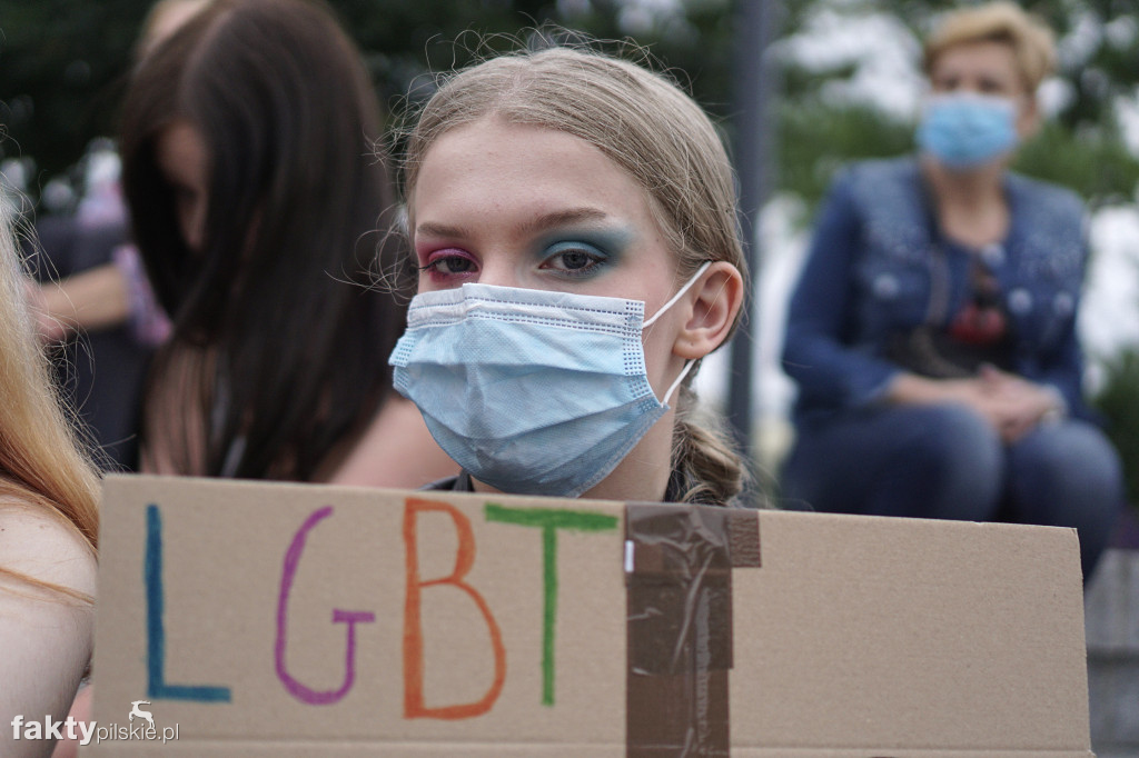 Manifestacja w obronie osób LGBT