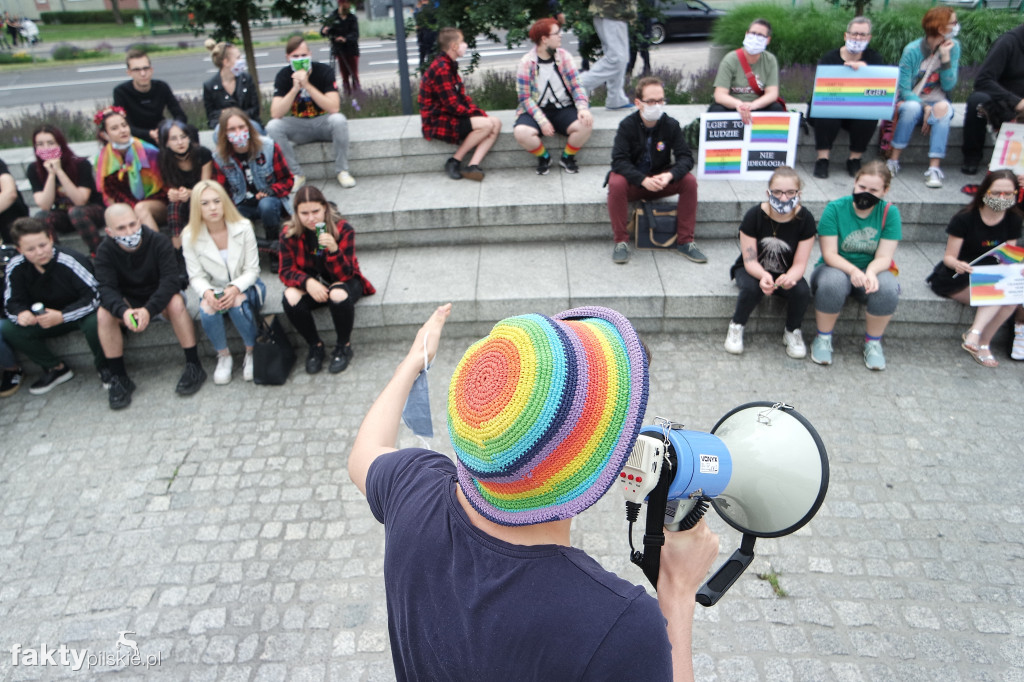 Manifestacja w obronie osób LGBT
