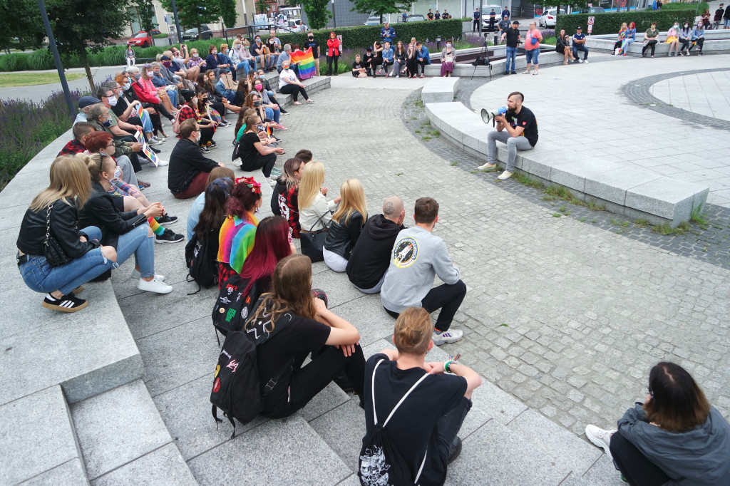 Manifestacja w obronie osób LGBT