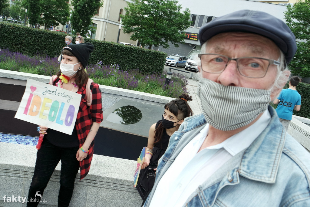 Manifestacja w obronie osób LGBT