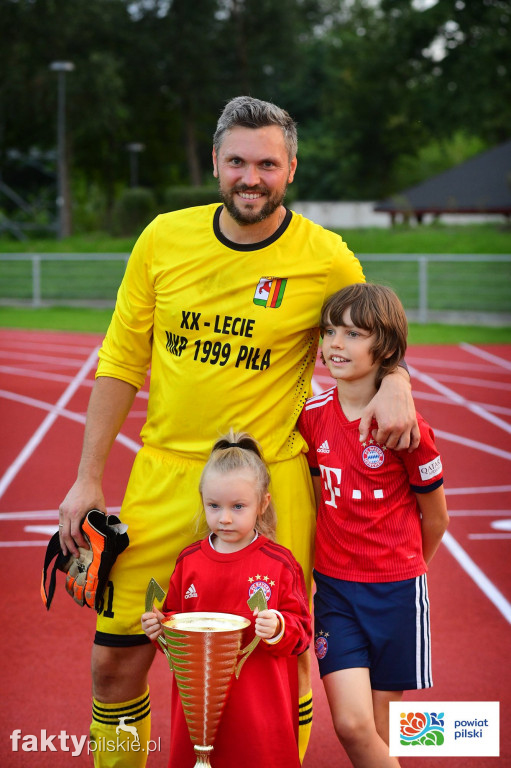 Mecz Powiat Pilski i Przyjaciele vs MKP 1999 Piła