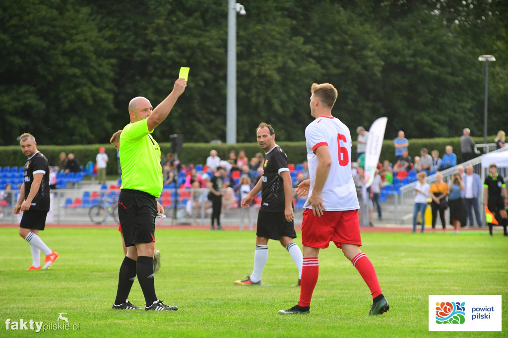 Mecz Powiat Pilski i Przyjaciele vs MKP 1999 Piła