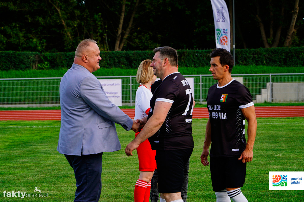 Mecz Powiat Pilski i Przyjaciele vs MKP 1999 Piła