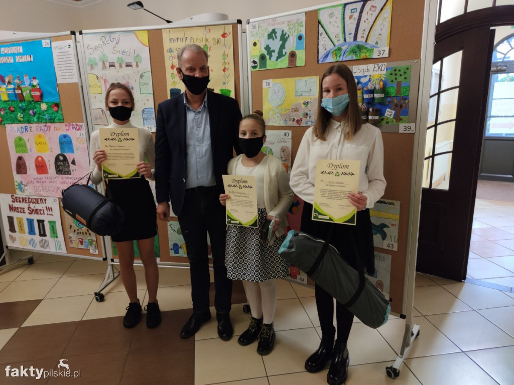 Nagrody dla laureatów konkursów ekologicznych