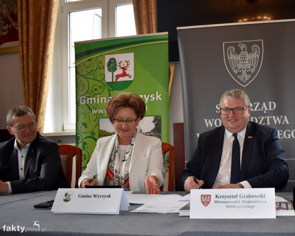 Wyrzysk: podpisanie umów o dotacje z UMWW