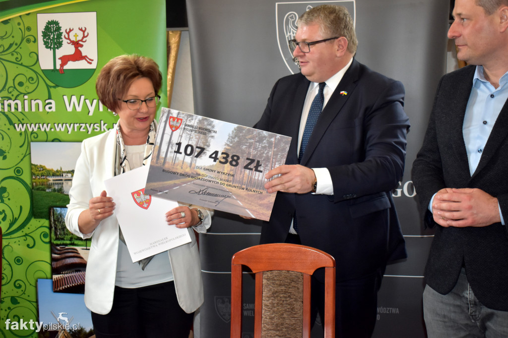 Wyrzysk: podpisanie umów o dotacje z UMWW