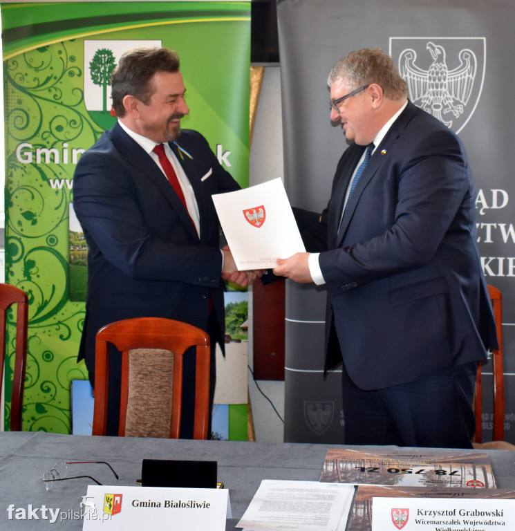Wyrzysk: podpisanie umów o dotacje z UMWW