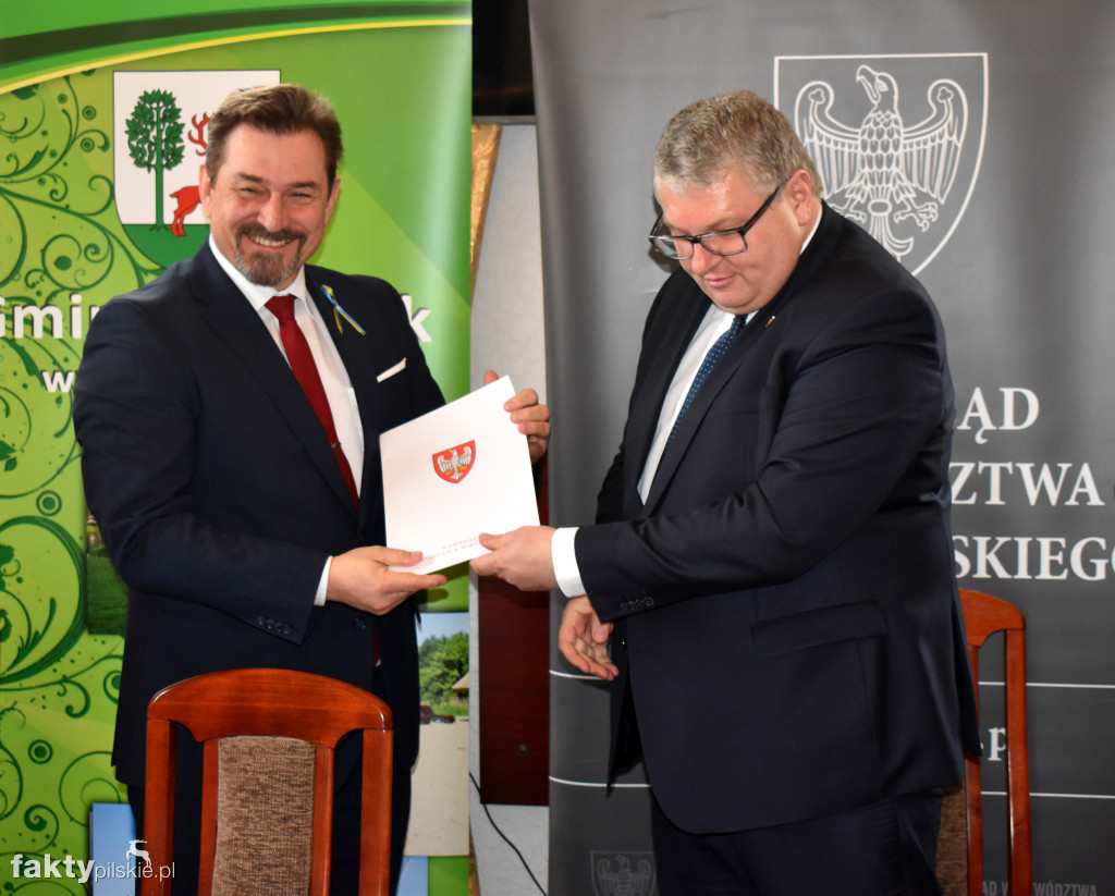 Wyrzysk: podpisanie umów o dotacje z UMWW