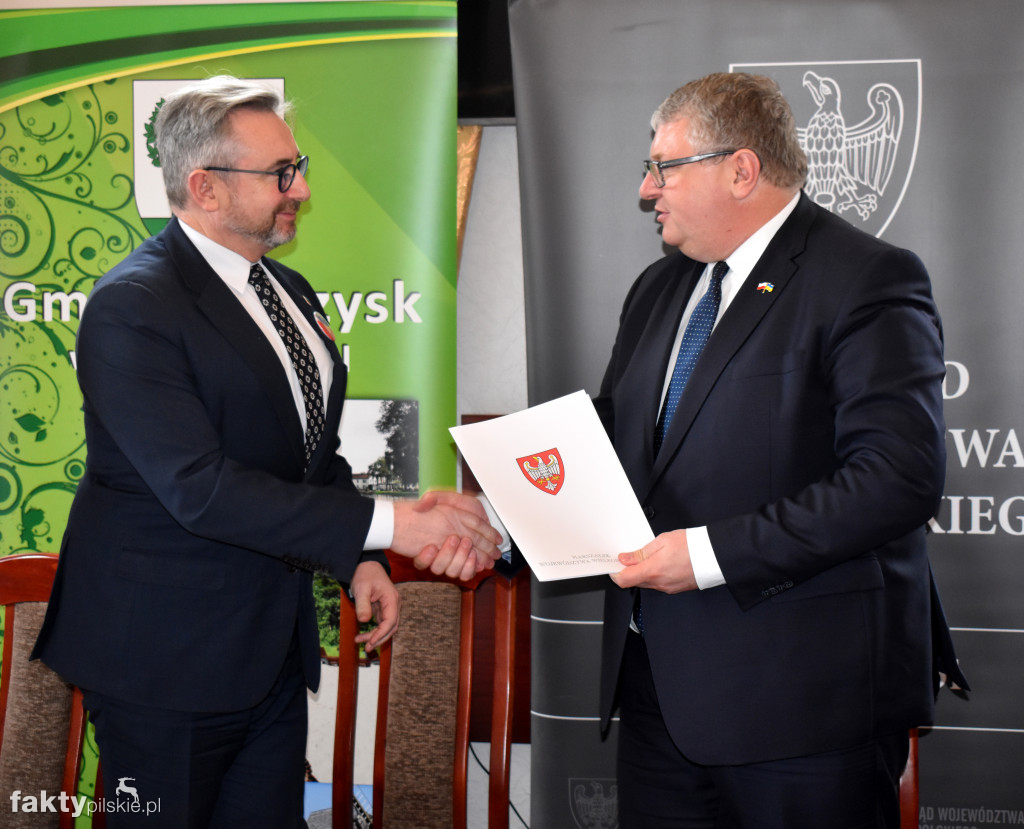 Wyrzysk: podpisanie umów o dotacje z UMWW