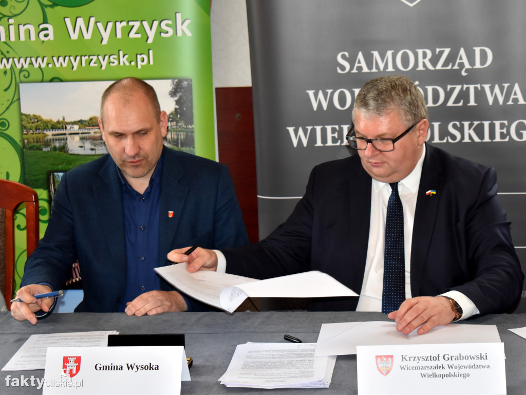 Wyrzysk: podpisanie umów o dotacje z UMWW